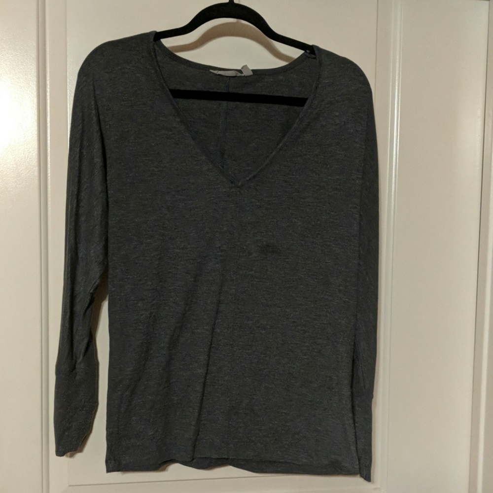 Long sleeve v neck top with ruched cuffs